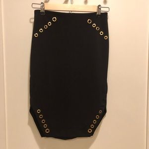 XS Black high waisted, knee length skirt w metal